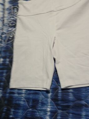 White Mid-Thigh Bike Shorts